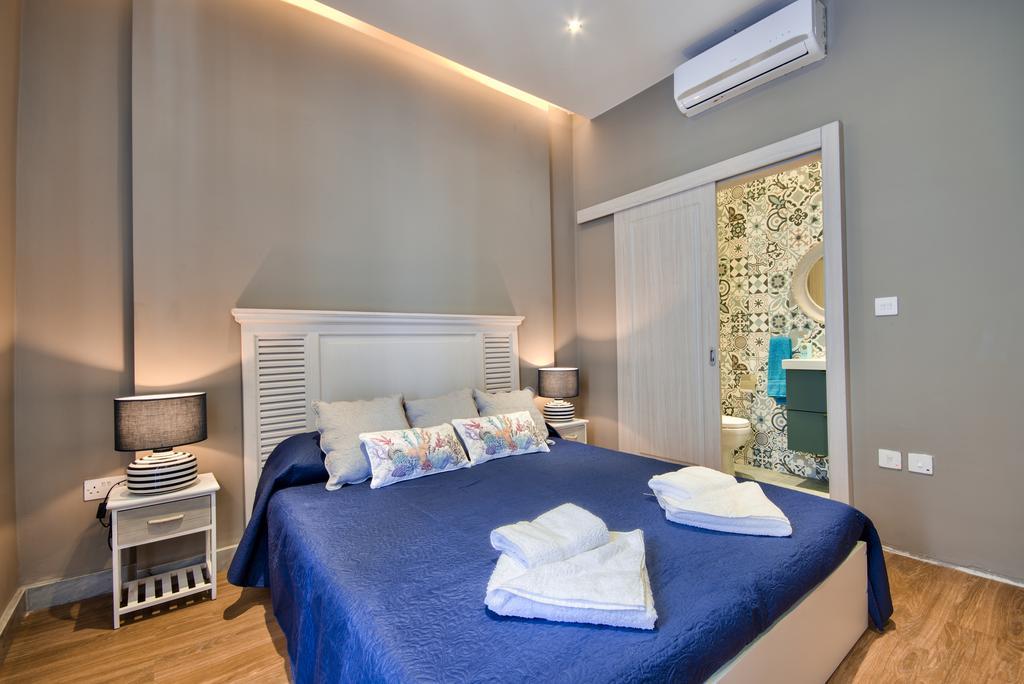 Amazing 4-Bedroom Sliema Town House With Jacuzzi Εξωτερικό φωτογραφία