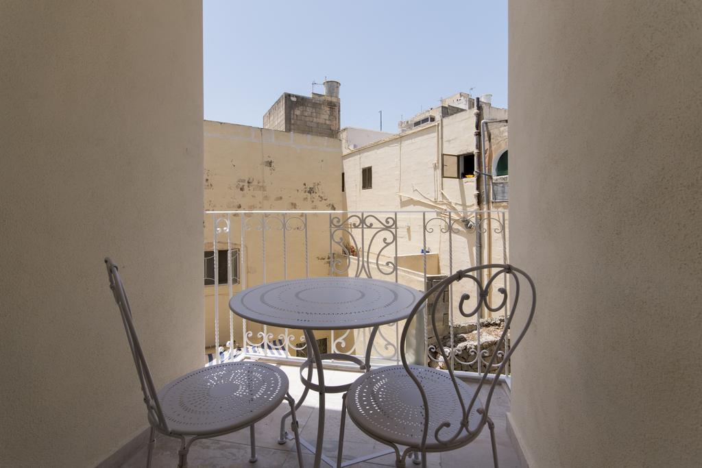 Amazing 4-Bedroom Sliema Town House With Jacuzzi Εξωτερικό φωτογραφία